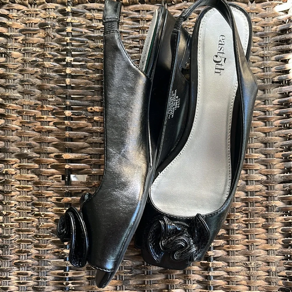 EAST 5TH women’s black sling‎ back low wedge heel open toe sandal size 7.5